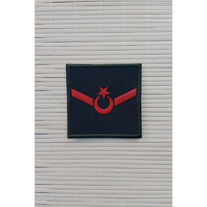 Kara Kuvvetleri Uzman Onbasi Yesil Renk Harici ve Dahili Bez Nakis Kol Rutbe