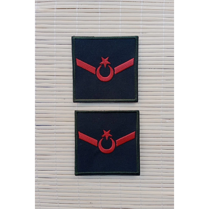 Kara Kuvvetleri Uzman Onbasi Yesil Renk Harici ve Dahili Bez Nakis Kol Rutbe