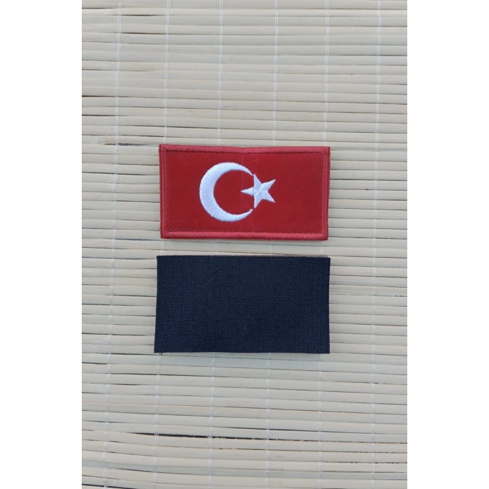 kirmizi kadife zemin ayyildiz nakis islemeli arma patch pec