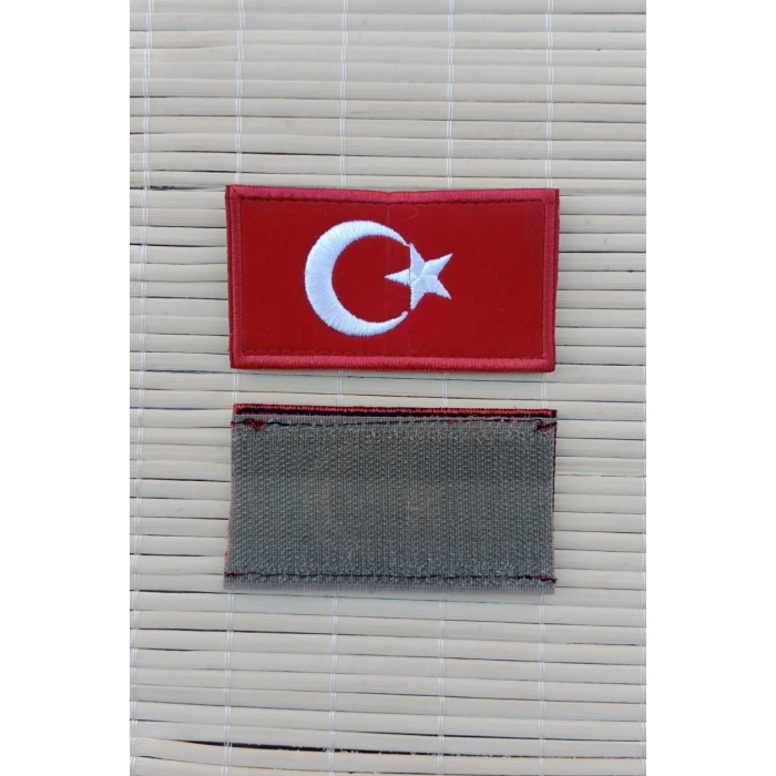 kirmizi kadife zemin ayyildiz nakis islemeli patch arma pec