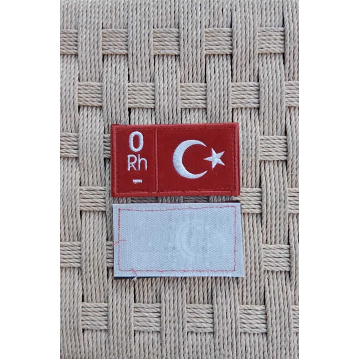 kirmizi kadife zemin beyaz nakis islemeli 0 rh - kan gruplu arma patch pec