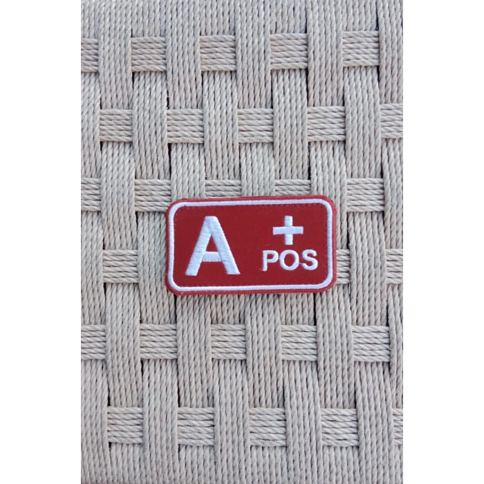 kirmizi kadife zemin beyaz nakis islemeli A + pos kan gruplu arma patch pec