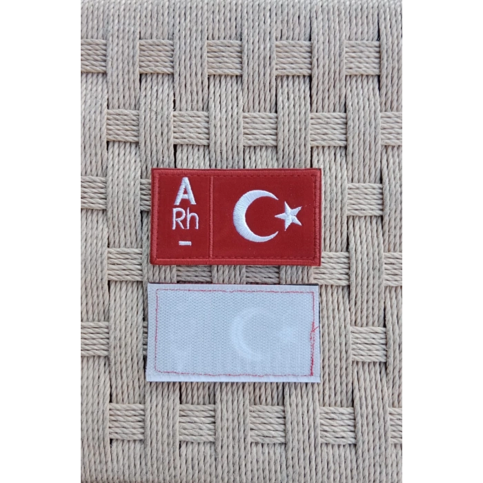 kirmizi kadife zemin beyaz nakis islemeli A rh - kan gruplu arma patch pec