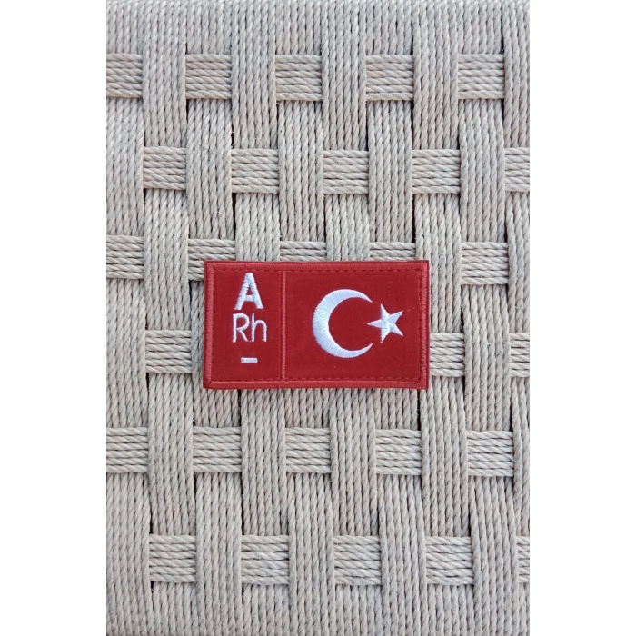 kirmizi kadife zemin beyaz nakis islemeli A rh - kan gruplu arma patch pec