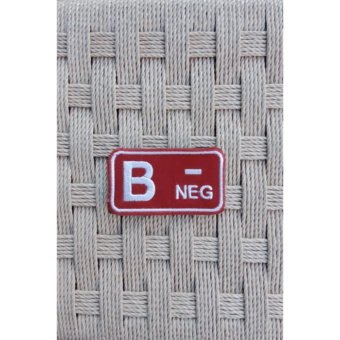 kirmizi kadife zemin beyaz nakis islemeli B - neg kan gruplu arma patch pec