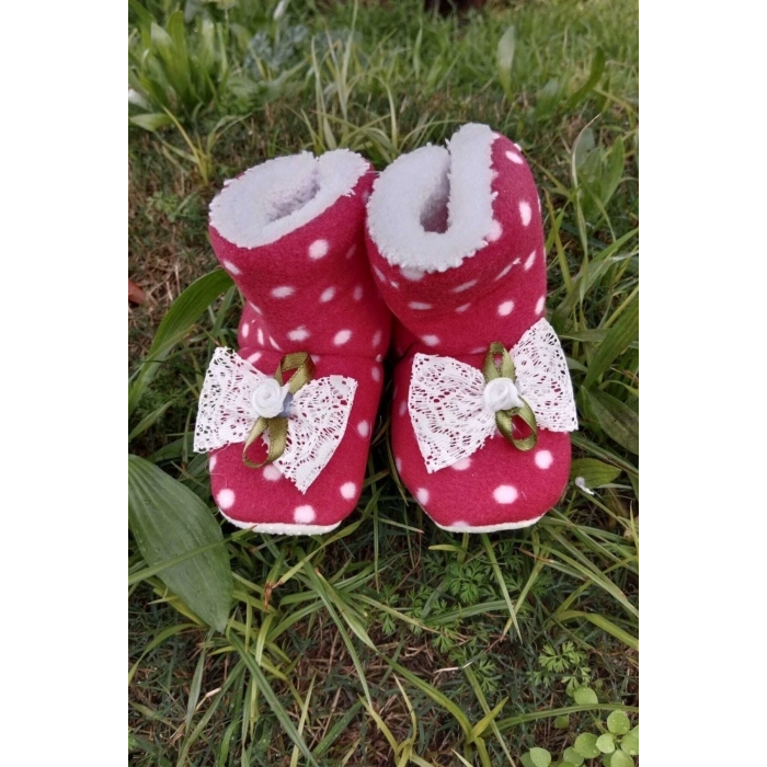 kirmizi renkli fiyonklu dantelli beyaz gullu model ici pamuklu organik hafif taban ortopedik cocuk bebek ilkadim patik panduf