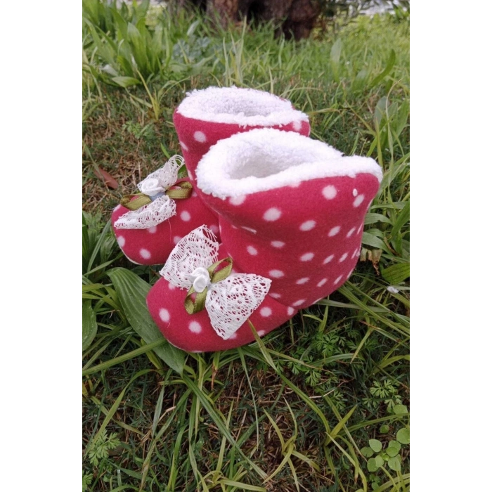 kirmizi renkli fiyonklu dantelli beyaz gullu model ici pamuklu organik hafif taban ortopedik cocuk bebek ilkadim patik panduf