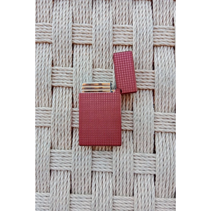 Kirmizi Renkli Turkiye Yazili Ayyildiz Amblemli Benzinli Purmuz Cakmak