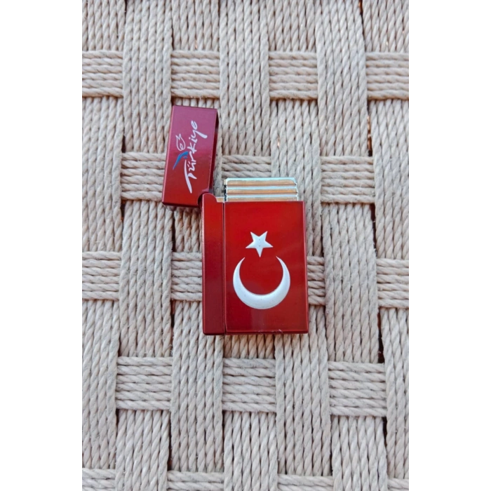 Kirmizi Renkli Turkiye Yazili Ayyildiz Amblemli Benzinli Purmuz Cakmak