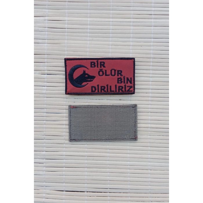 kirmizi zemin siyah nakis islemeli bir olur bin diriliriz yazili arma patch pec