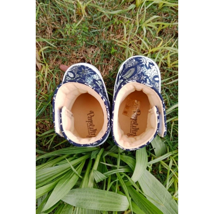 lacivert renkli ici pamuklu cirtli bantli kapamali organik unisex cocuk bebek ilkadim patik panduf