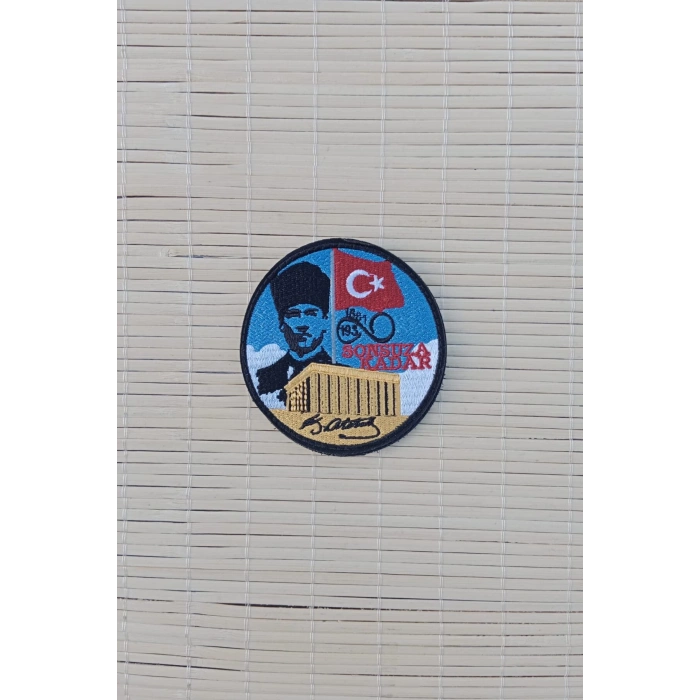 mustafa kemal ataturk resimli imzali sonsuza kadar yazili anitkabir nakis islemeli dalgalanan bayrak arma patch pec