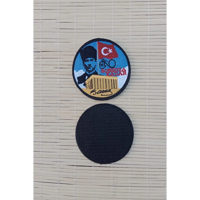 mustafa kemal ataturk resimli imzali sonsuza kadar yazili anitkabir nakis islemeli dalgalanan bayrak arma patch pec