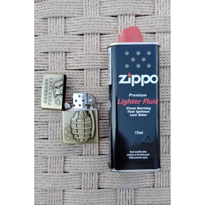 Ozel Tasarim Altin Sarisi Renkli Benzinli Grenade Free Zone Yazili Kabartmali El Bombasi Desenli premium zippo Cakmak