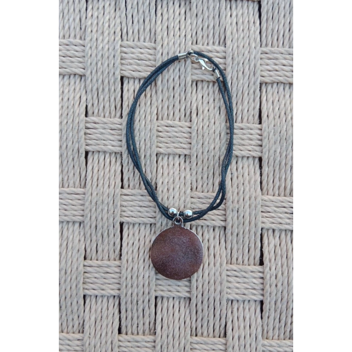 Ozel Tasarim Beyaz Renkli Yuvarlak Ataturk Siluetli Kabartmali Paslanmaz Celik Kolye