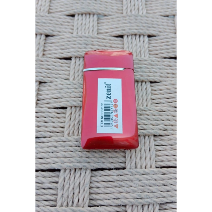 Ozel Tasarim Kirmizi Renkli Turkiye Yazili Bayrak Desenli Manyetolu Cakmak