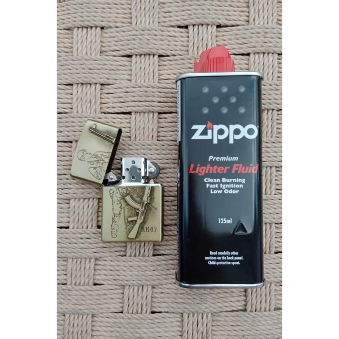 Ozel Tasarim Sari renkli AK-47 Tufekli asker kabartmali premium zippo Cakmak