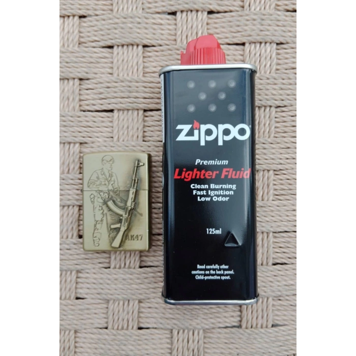Ozel Tasarim Sari renkli AK-47 Tufekli asker kabartmali premium zippo Cakmak
