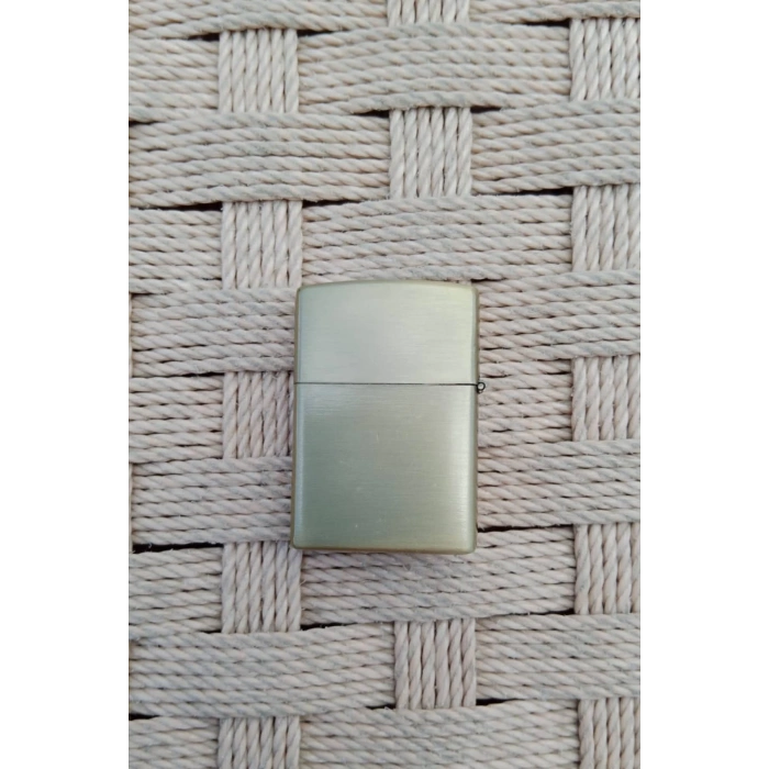 Ozel Tasarim Sari renkli Carbine M4 Makineli Tufek kabartmali zippo Cakmak