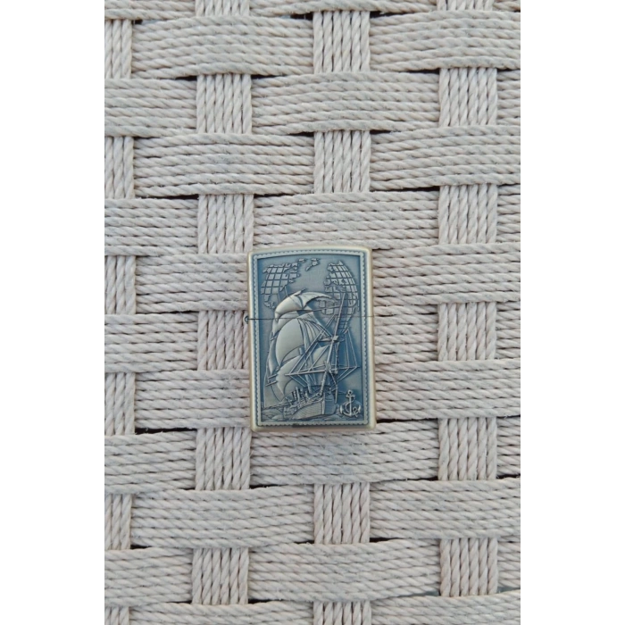 Ozel Tasarim Sari renkli Dunya Haritali Savas Gemili kabartmali premium zippo Cakmak