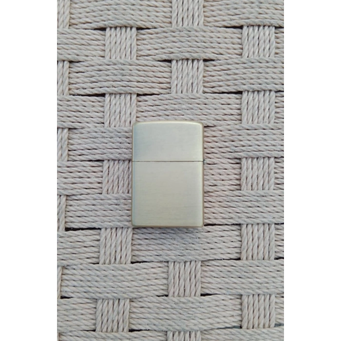 Ozel Tasarim Sari renkli Eagle kabartmali premium zippo Cakmak