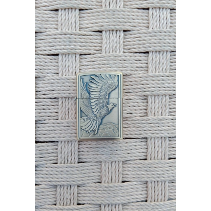 Ozel Tasarim Sari renkli Kartal Desenli kabartmali premium zippo Cakmak