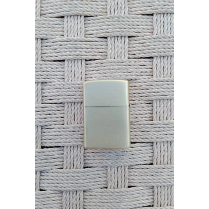 Ozel Tasarim Sari renkli Kartal Desenli kabartmali zippo Cakmak