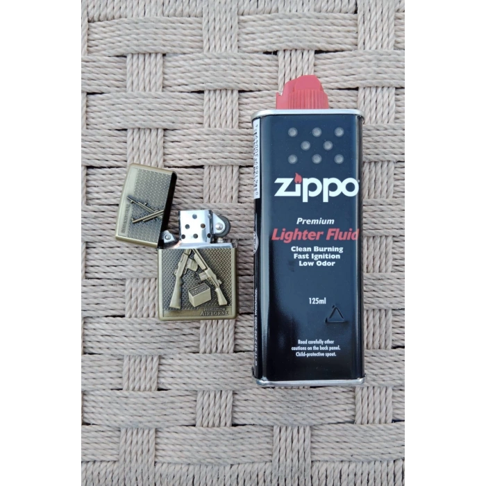 Ozel Tasarim Sari renkli M1918A2 Bar Tüfek kabartmali Medal of Honor Airborne yazili premium zippo Cakmak
