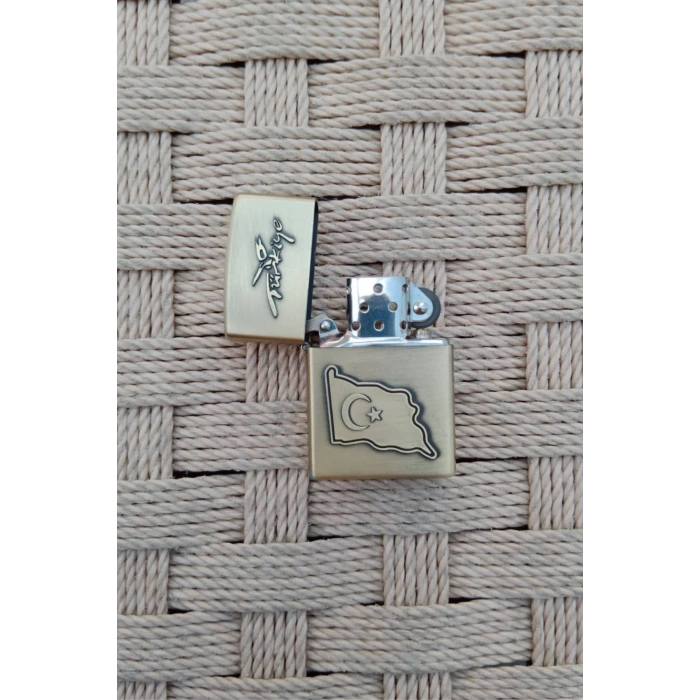 Ozel Tasarim Sari renkli Turkiye Yazili Dalgalanan Bayrak kabartmali premium zippo Cakmak