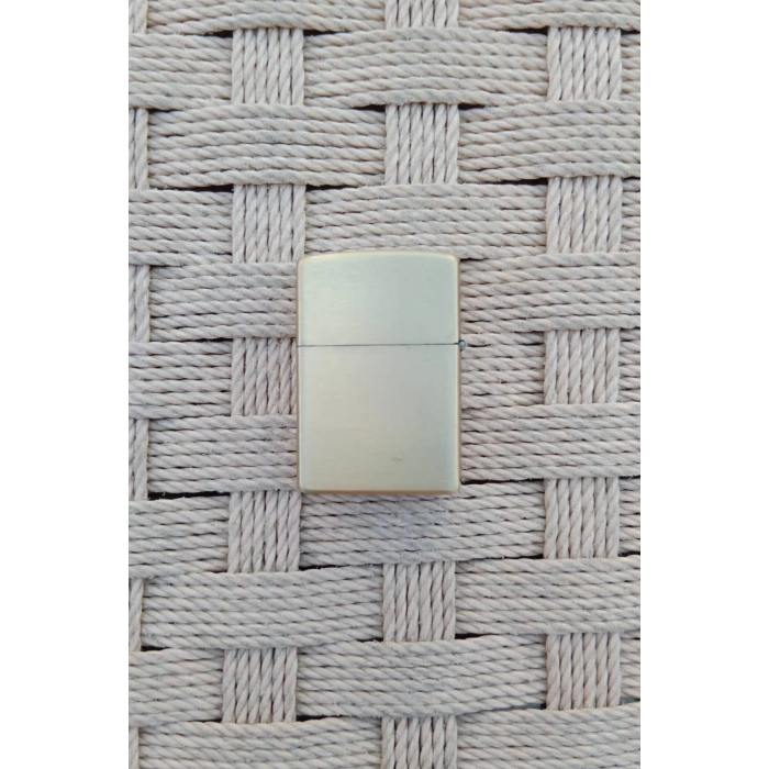 Ozel Tasarim Sari renkli You Fcar Fight What Yazili Kuru Kafa kabartmali zippo Cakmak