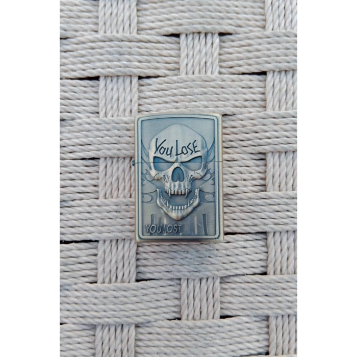 Ozel Tasarim Sari renkli You Lose You Lost Yazili Kuru Kafa kabartmali premium zippo Cakmak