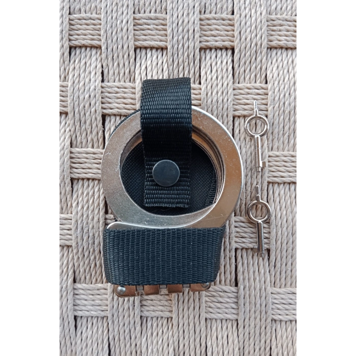 paslanmaz celik jandarma ozel guvenlik egm menteseli vurgun kelepce ve cit citli acik kelepce kilifi