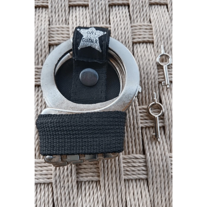 paslanmaz celik ozel guvenlik menteseli vurgun kelepce ve cit citli acik kelepce kilifi