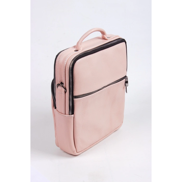 pembe renkli fermuarli deri el cantasi