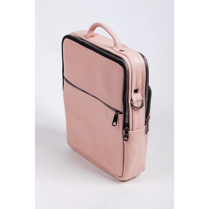 pembe renkli fermuarli deri el cantasi