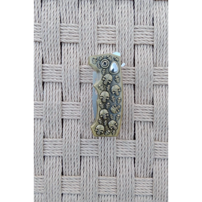 Sari Renkli Kabartmali Cok Fonksiyonlu Kuru Kafalar Modelli Emniyetli Dugmeli Bicakli Purmuz Cakmak