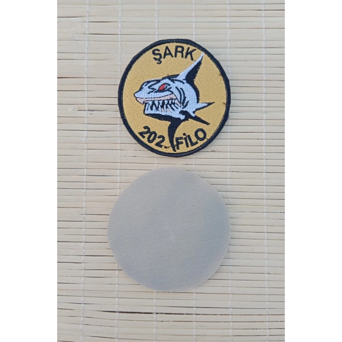 sari zemin nakis islemeli sark 202. filo arma patch pec