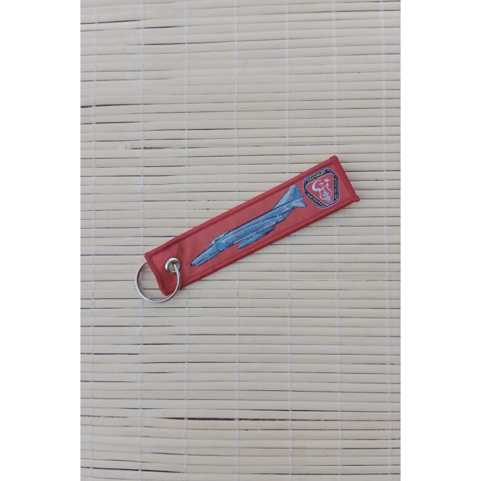 Seytanlar yazili kirmizi beyaz nakis islemeli bez anahtarlik