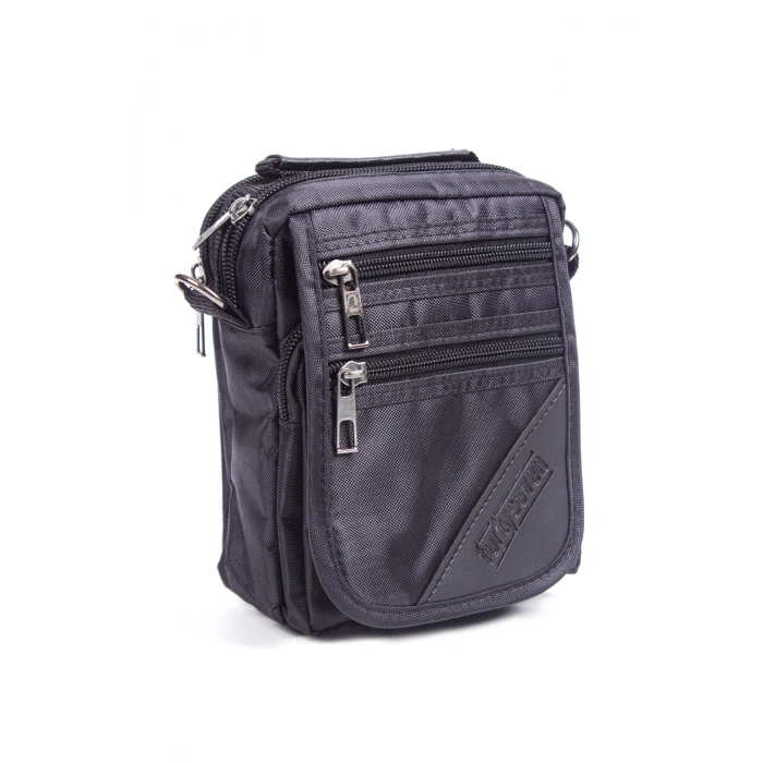 siyah renkli fermuarli el cantasi