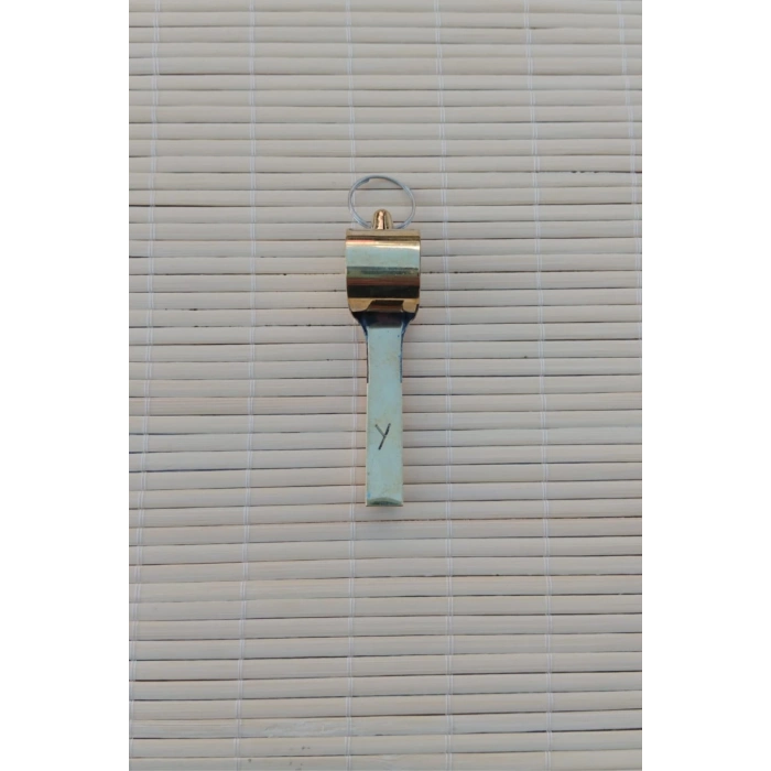 Trafik polisi Sari Renkli pirinc duduk