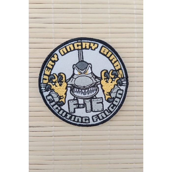 Very Angry Birds Fichting Falcon Nakis islemeli Arma Pec Patch