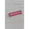 f 16 remove before flight yazili kirmizi beyaz nakis islemeli bez anahtarlik