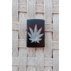 Siyah Renkli Marijuana Beyaz Amblemli Kabartmali Benzinli Zippo Cakmak