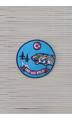 192. filo kaplan ve ucak logolu nakis islemeli arma patch pec