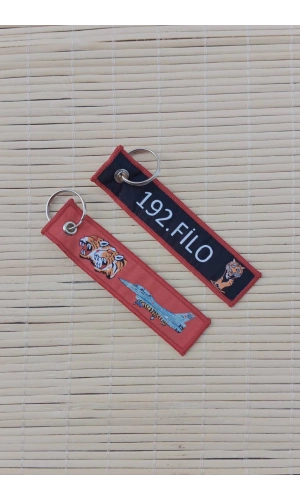 2 Adet 192. Filo Kirmizi Beyaz Nakis islemeli Bez Anahtarlik