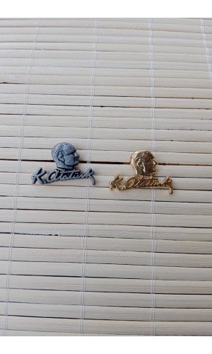 2 Adet Siyah ve Sari renkli Ataturk siluetli imzali Sarrafiyeli taki ceket yaka ignesi yaka rozeti