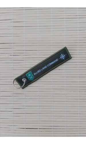 Allied land command for the soldier yazili yesil nakis islemeli bez anahtarlik