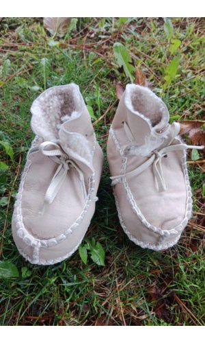 bej renkli hakiki kuzu derisi bagcikli ici polarli organik ortopedik cocuk bebek ilkadim bagcikli patik kanvas sneaker casual deri ayakkabi