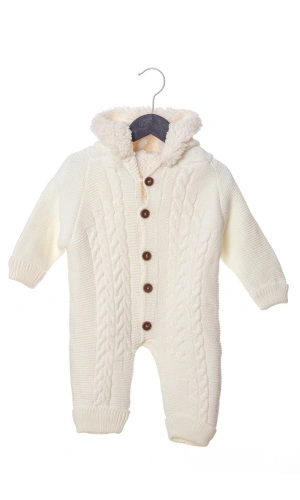 beyaz renkli bebe wersoft dugmeli triko uzun kollu kaliteli kapusonlu bebek tulum