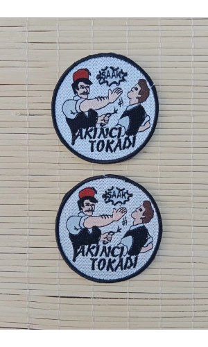 beyaz zemin nakis islemeli akinci tokadi arma pec patch